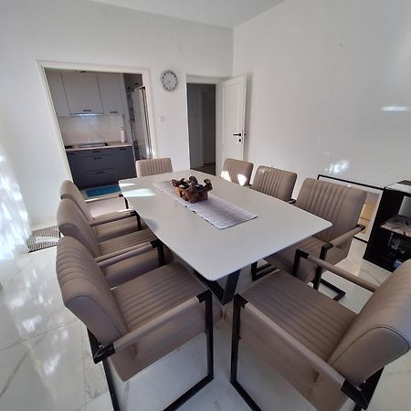 Home With A Unique View Preko Exterior foto