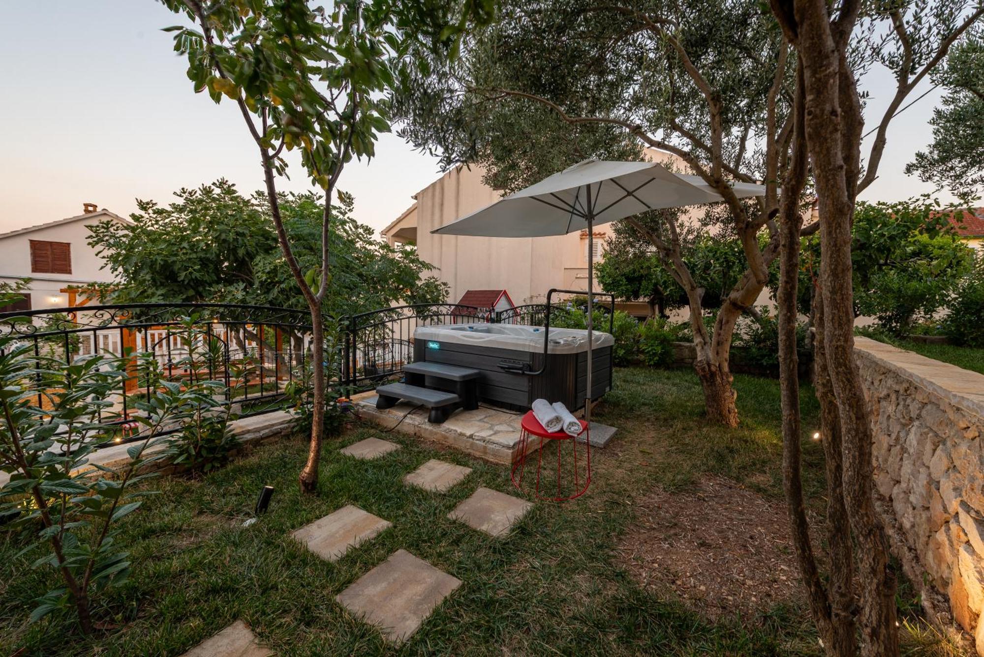 Home With A Unique View Preko Exterior foto