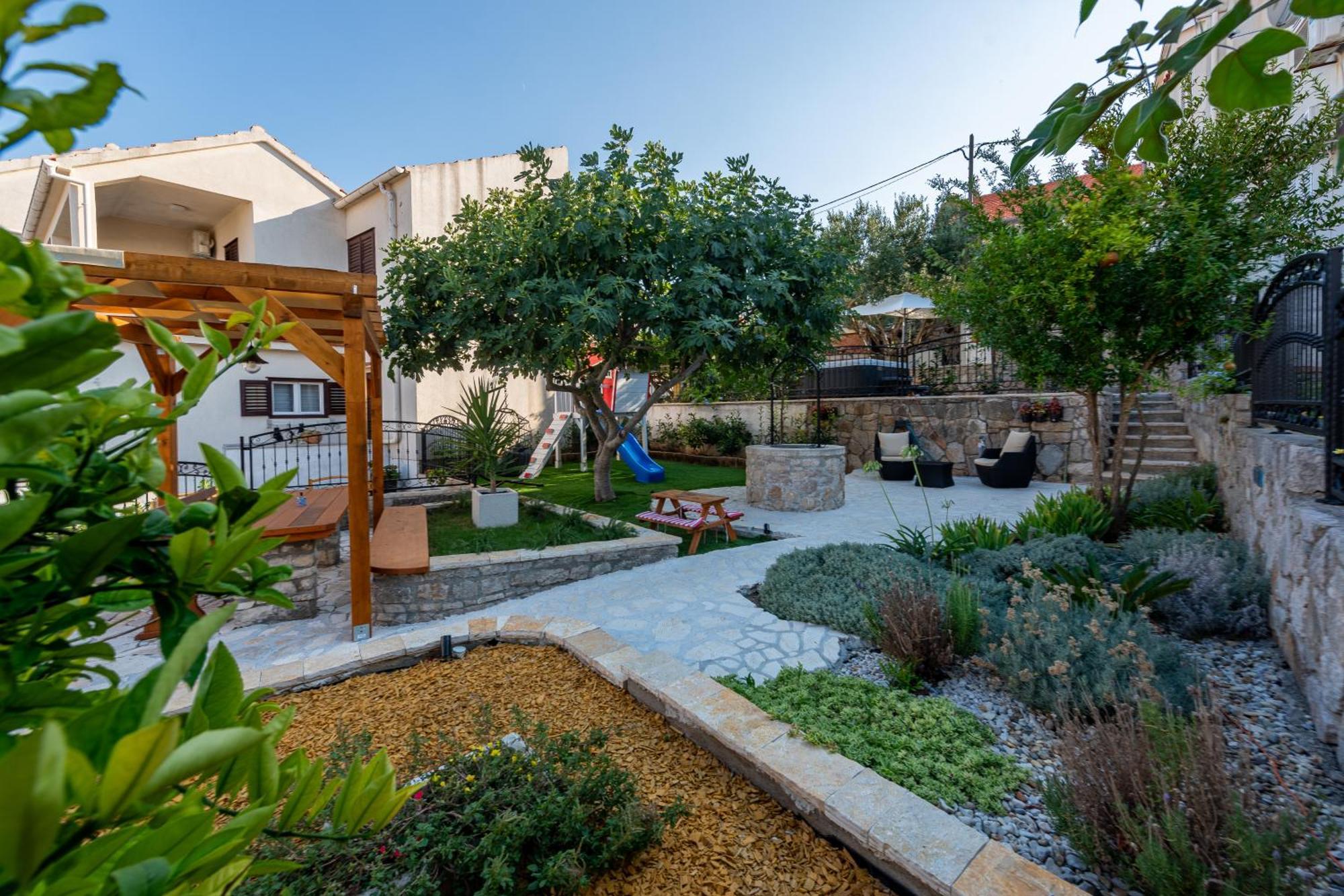 Home With A Unique View Preko Exterior foto